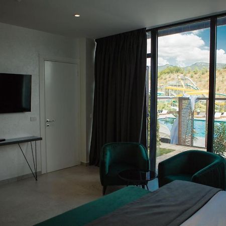 Equos Resort Hotel Тирана Экстерьер фото
