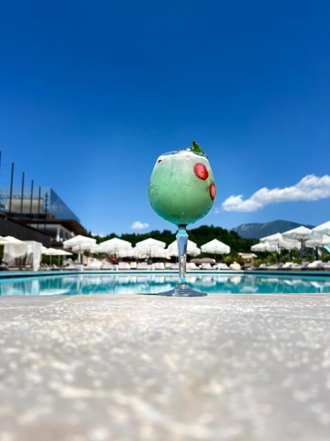 Equos Resort Hotel Тирана Экстерьер фото