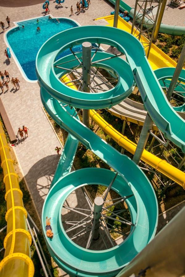 Equos Resort Hotel Тирана Экстерьер фото